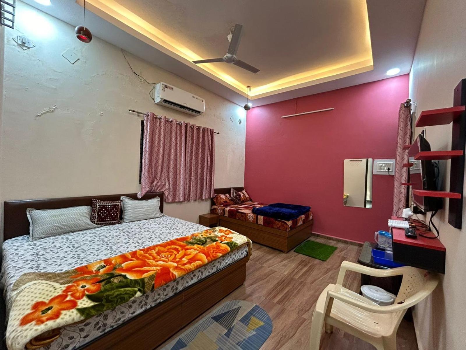Aashirwad Residency Bed & Breakfast Ujjain Bilik gambar