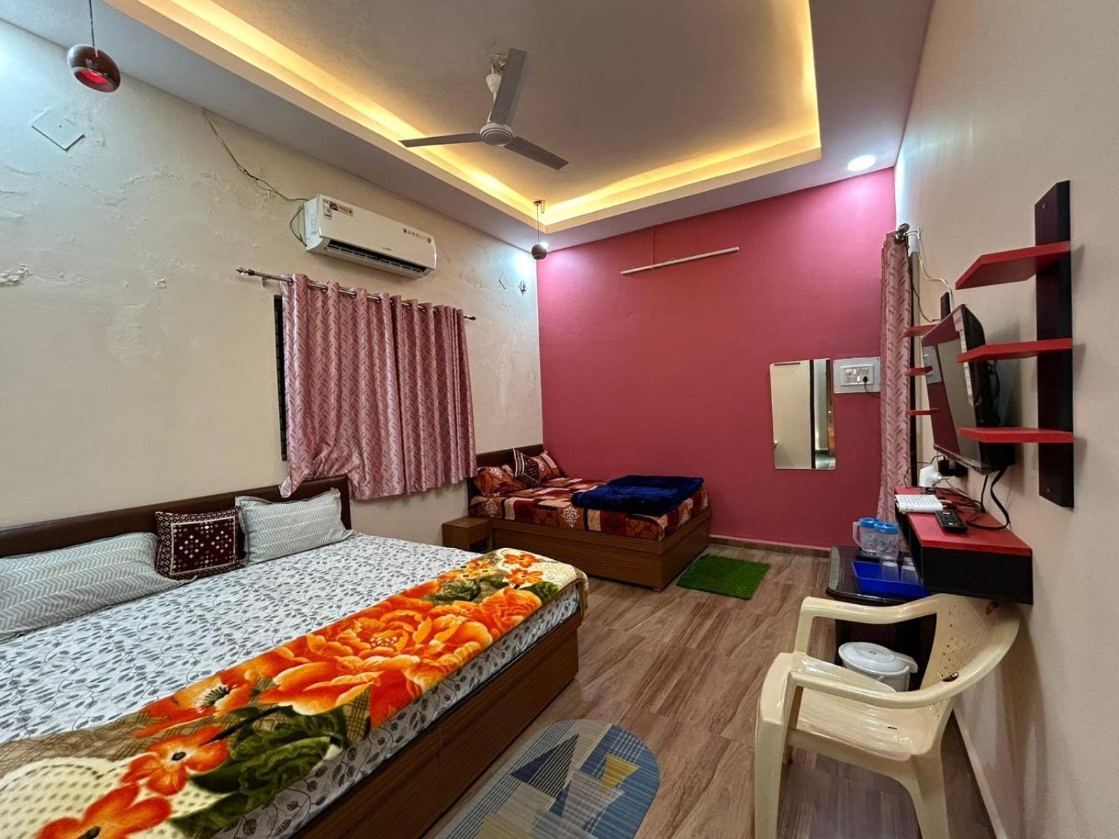 Aashirwad Residency Bed & Breakfast Ujjain Bilik gambar