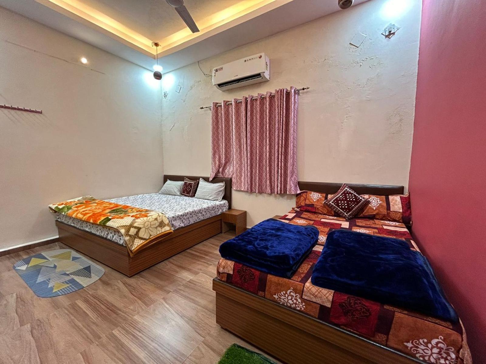 Aashirwad Residency Bed & Breakfast Ujjain Bilik gambar